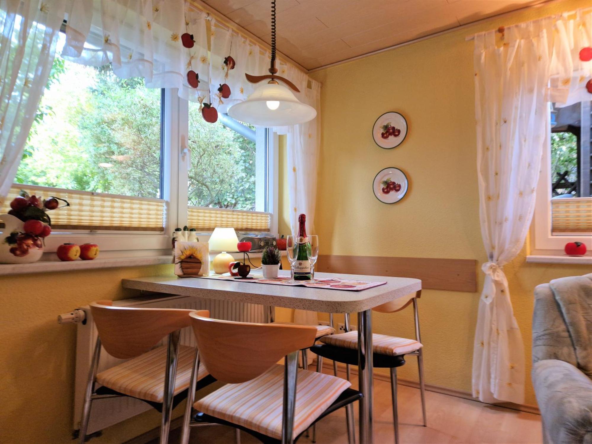 Ahlbeck, Ferienobjekt Apfel-Blume-Veilchen Apartment Heringsdorf  Cameră foto